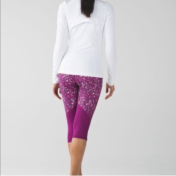 Lululemon Paradise Camo Real Quick Crop Leggings Size 6 - Picture 4 of 16